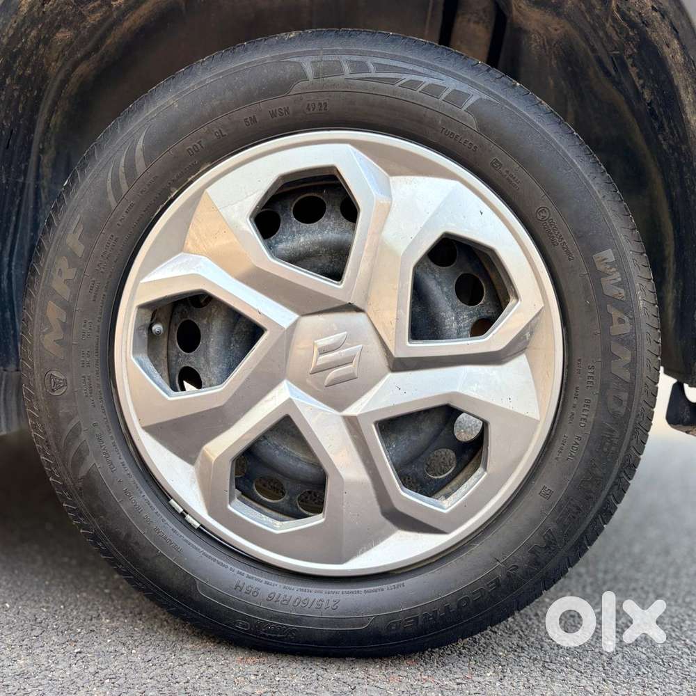 Maruti Suzuki Brezza 1.5 Vxi Cng, 2023, Cng & Hybrids