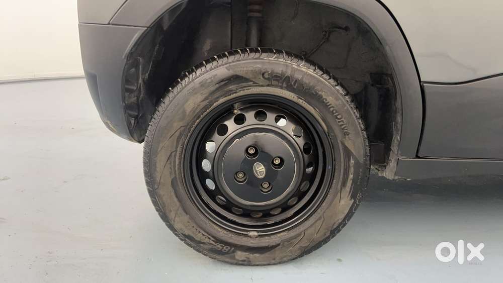 Tata Punch Pure, 2023, Petrol