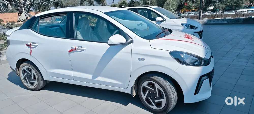 Hyundai Aura 2025 Petrol 12000 Km Driven