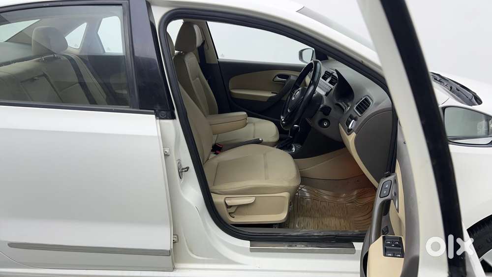 Volkswagen Vento 1.2 Tsi Highline At, 2016, Petrol