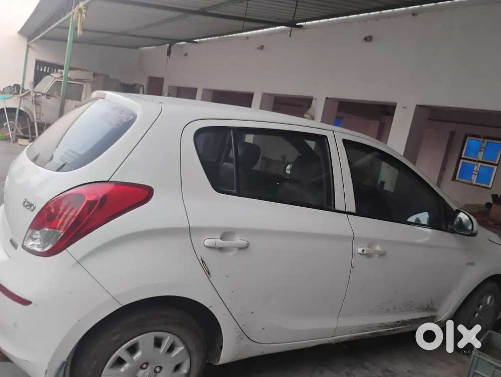 Hyundai I20 2014 Petrol 72600 Km Driven