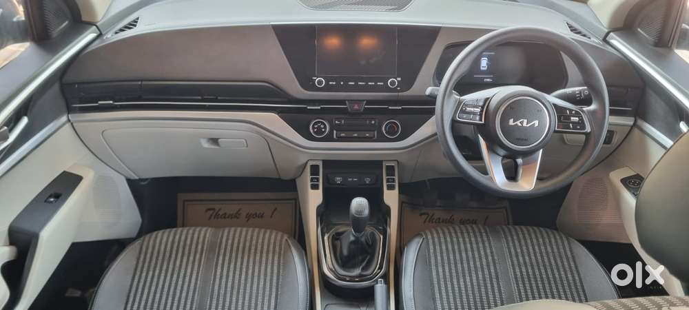 Kia Carens 1.4 Prestige Turbo 7 Str, 2022, Petrol