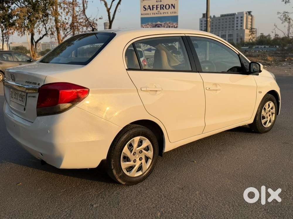 Honda Amaze 2015 Petrol Well Maintained