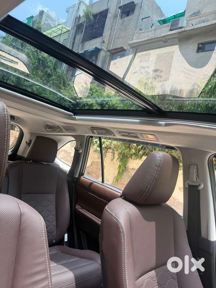 Toyota Innova Hycross 2.0 Zx (o) Hybrid 7 Str, 2025, Petrol