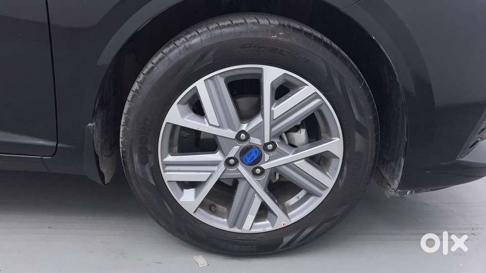 Hyundai Verna 1.5 Sx Petrol Mt, 2024, Petrol