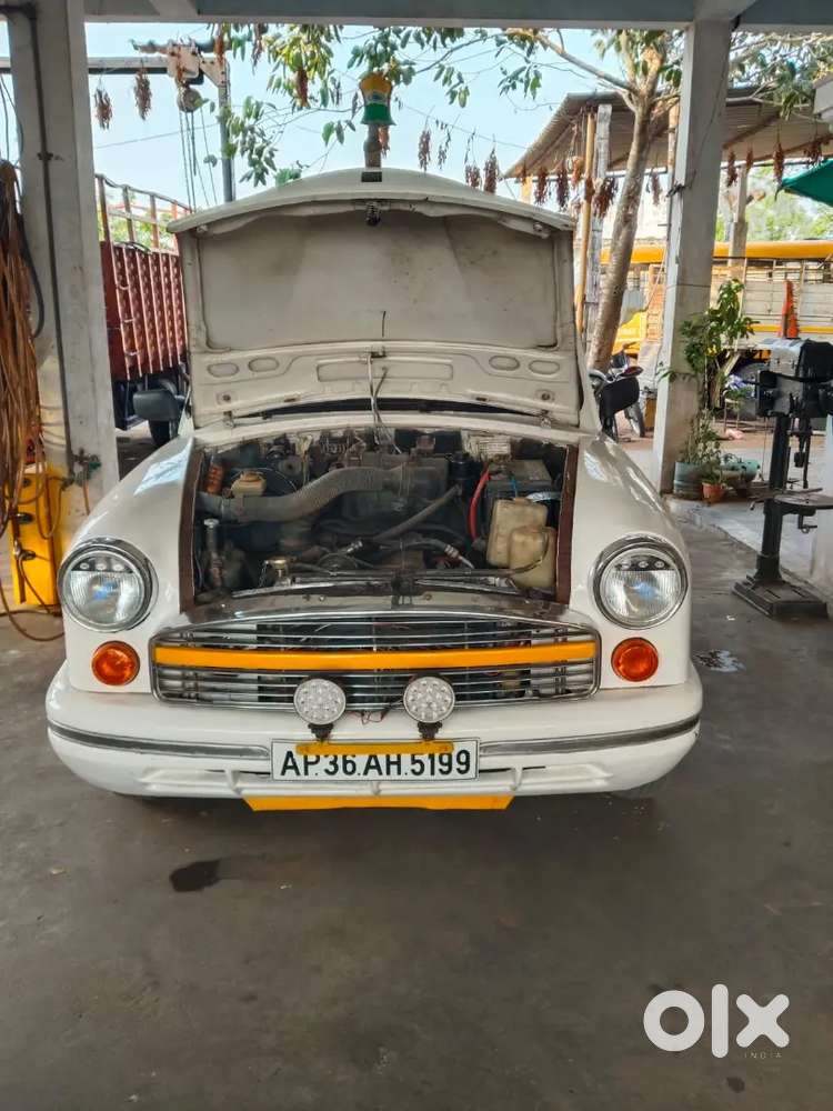 Ambassador 2.0 A/c Diesel 2006 Model  Rc Valid Till 2031  Good Cond