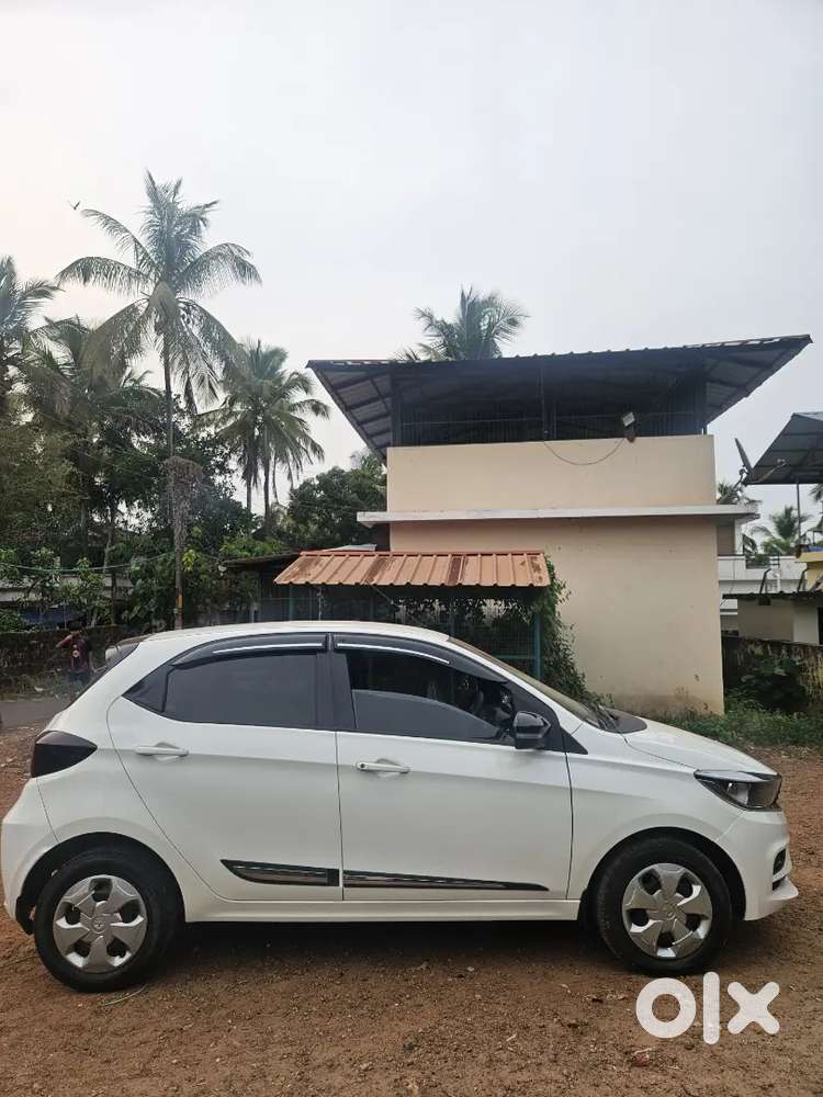 Neet And Clean Vehicle