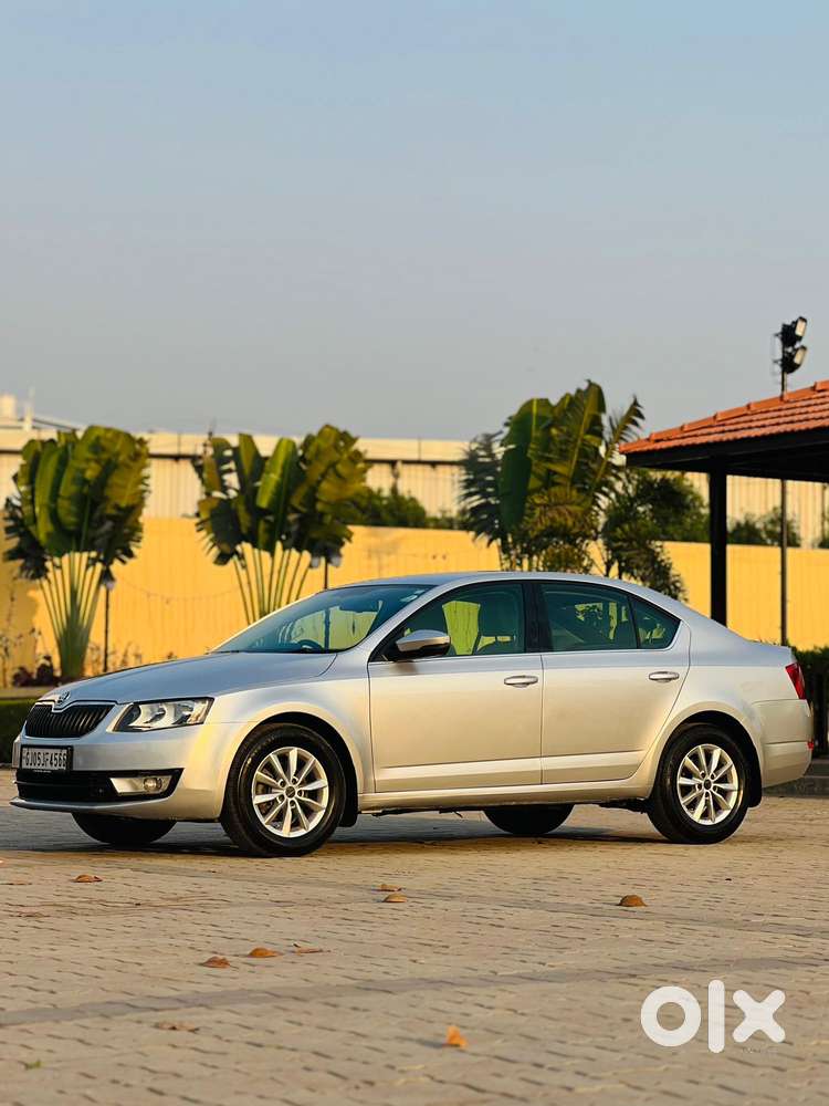 Skoda Octavia Ambition 2.0 Tdi At, 2013, Diesel