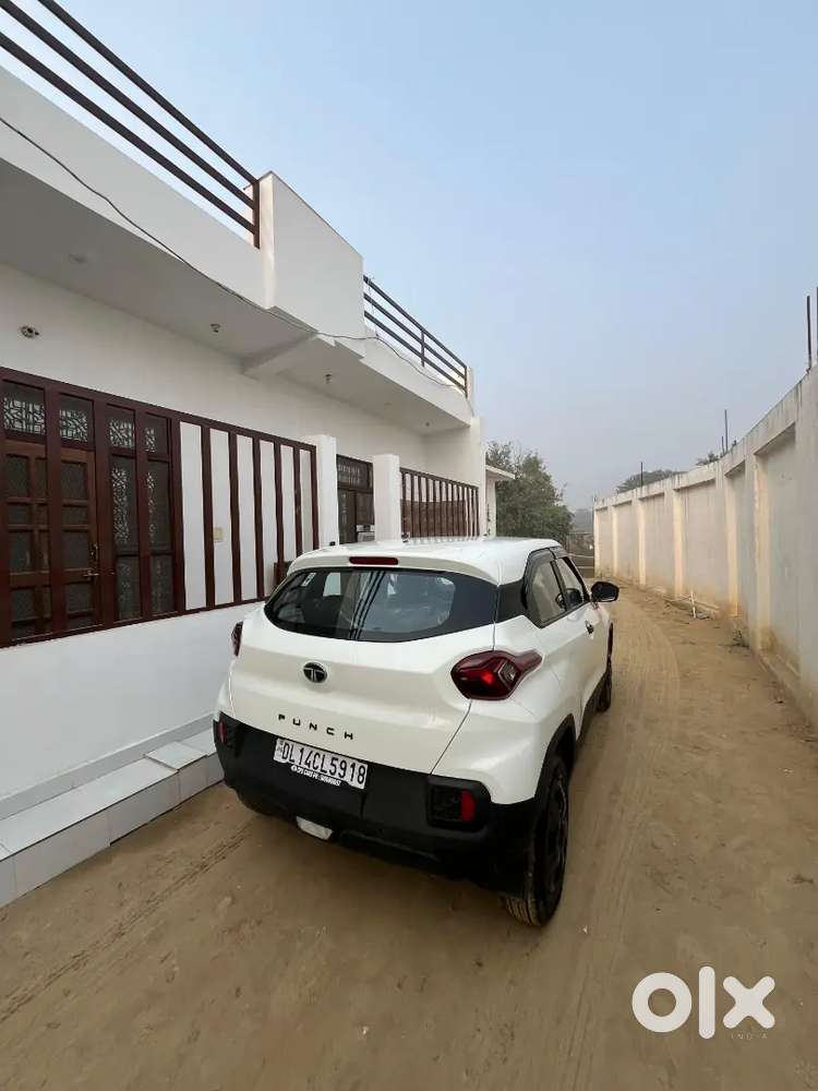 Tata Punch 2025 Petrol 3500 Km Driven