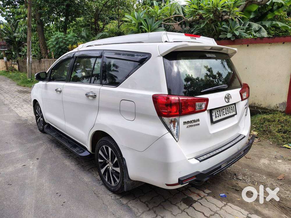 Toyota Innova Crysta