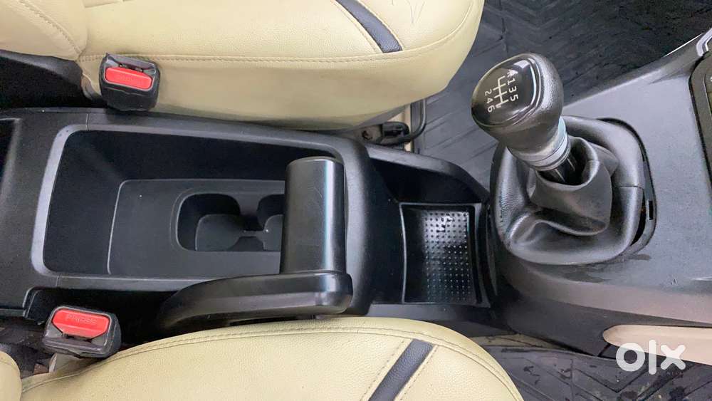 Mahindra Marazzo M2, 2018, Diesel