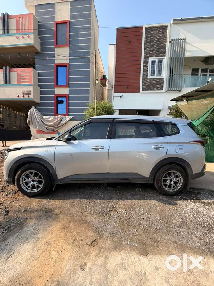 Kia Carens 1.5 Petrol 2024 7 Seater | 18800 Km Drive | 1st Owner