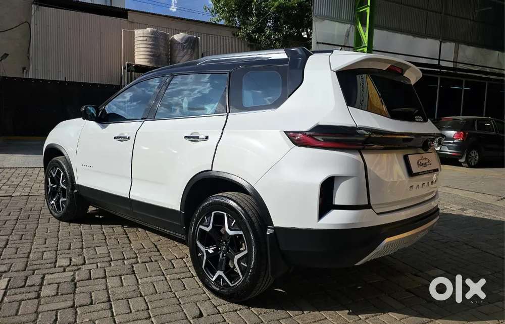 2024 Safari Diesel Accomplished Plus 7 Seater