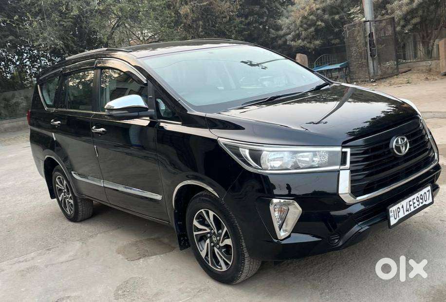 Toyota Innova Crysta 2.4 Gx Limited Edition At 7 Str, 2022, Diesel
