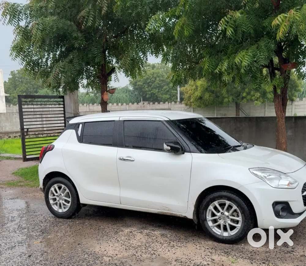 Maruti Suzuki Swift 2022 Petrol 70000 Km Driven