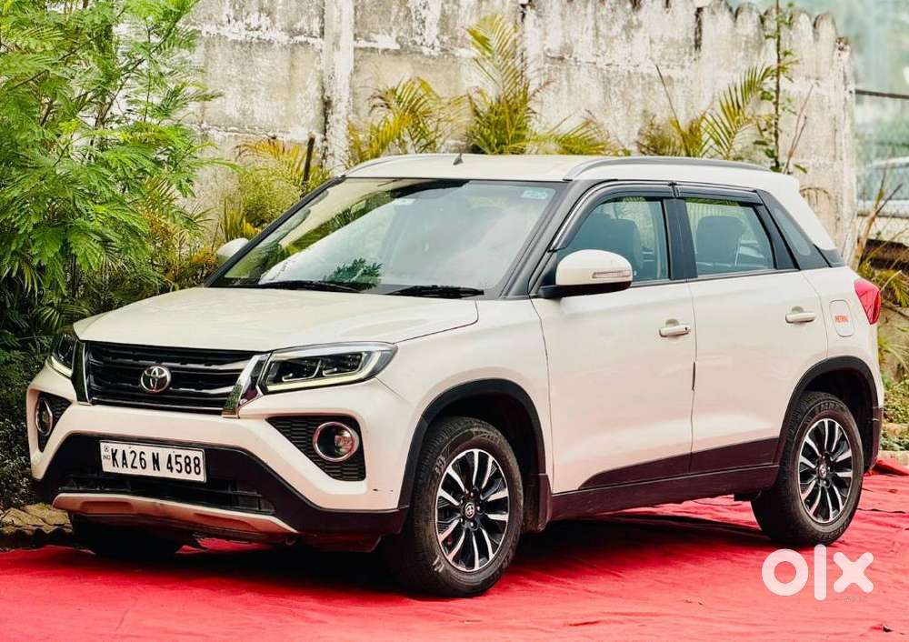 Toyota Urban Cruiser 1.5 Premium Grade Dual Tone At, 2022, Diesel