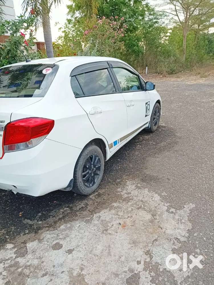 Hond Amaze 2015 Diesel 1.5 Idtec In Full Condition