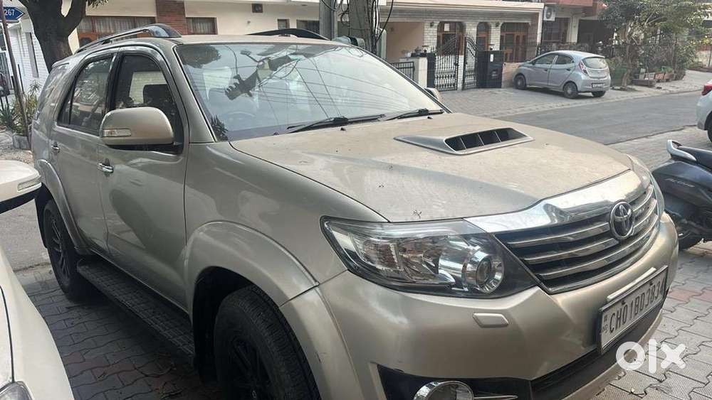 Toyota Fortuner 2015 Diesel Well Maintained