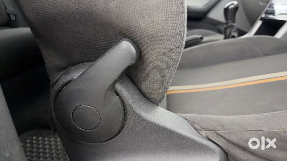 Skoda Kushaq 1.0 Tsi Ambition, 2022, Petrol