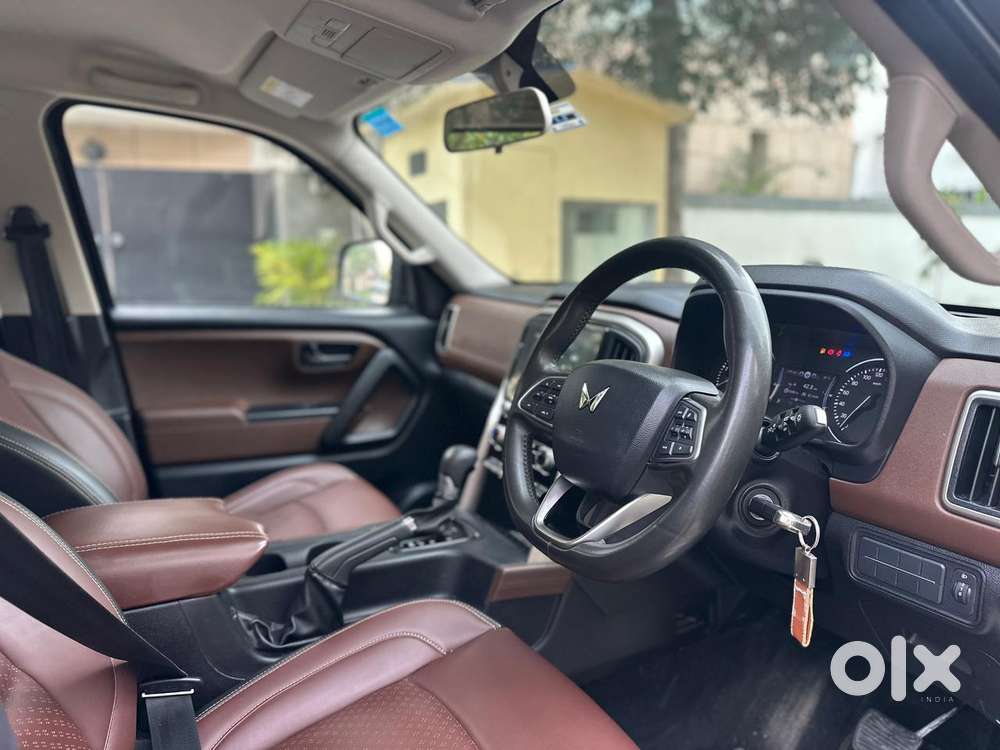 Mahindra Scorpio N Z4 Petrol At 7 Str, 2023, Petrol