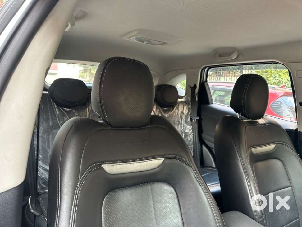 Tata Harrier Xe, 2022, Petrol