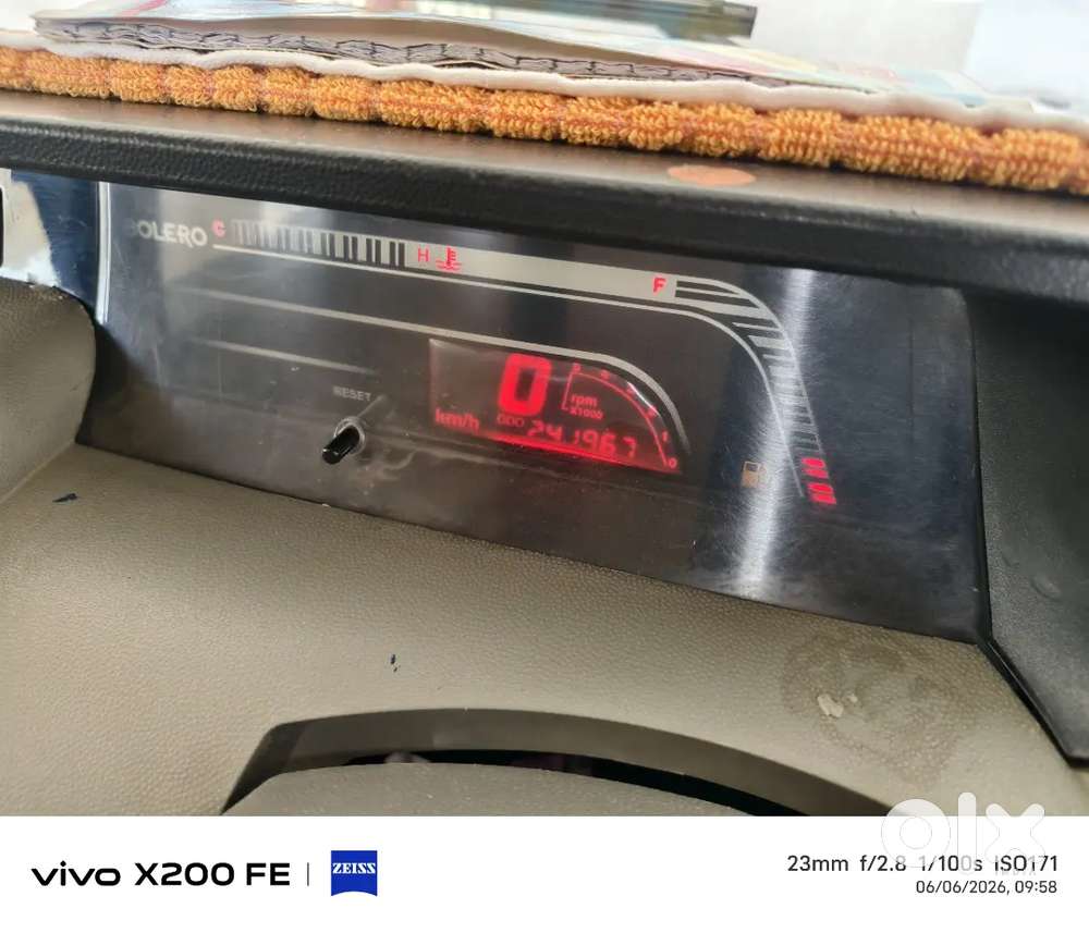 Mahindra Bolero Neo 2012