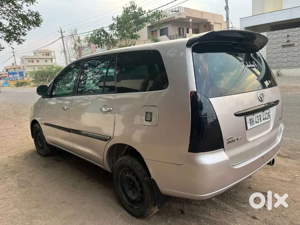 Toyota Innova 2.5 Diesel 7-seater 2007