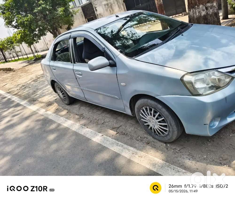 Toyota Etios 2011 Petrol 90000 Km Driven