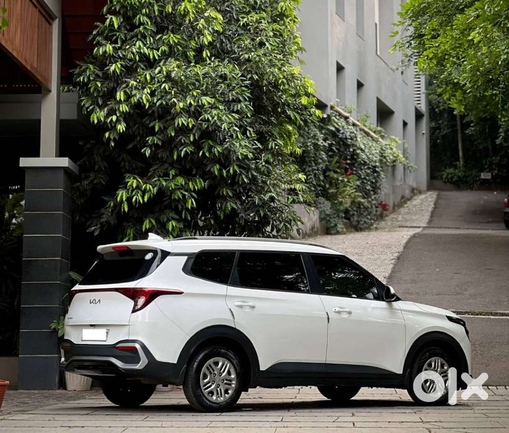 Kia Carens 1.5 Prestige 7 Str, 2023, Petrol