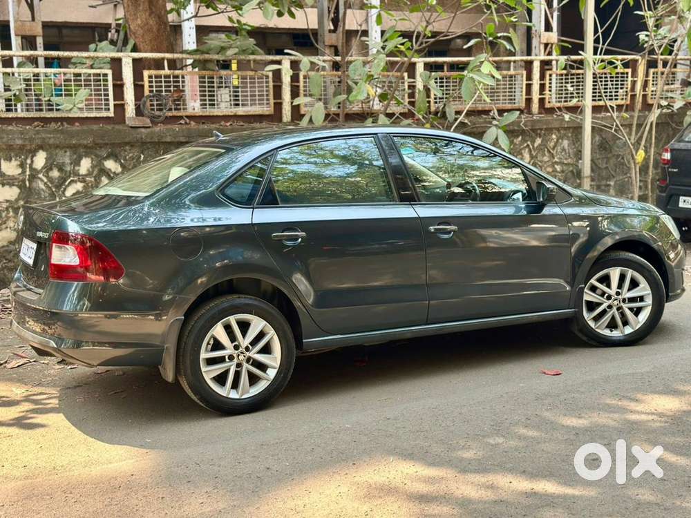 Skoda Rapid Petrol 2017