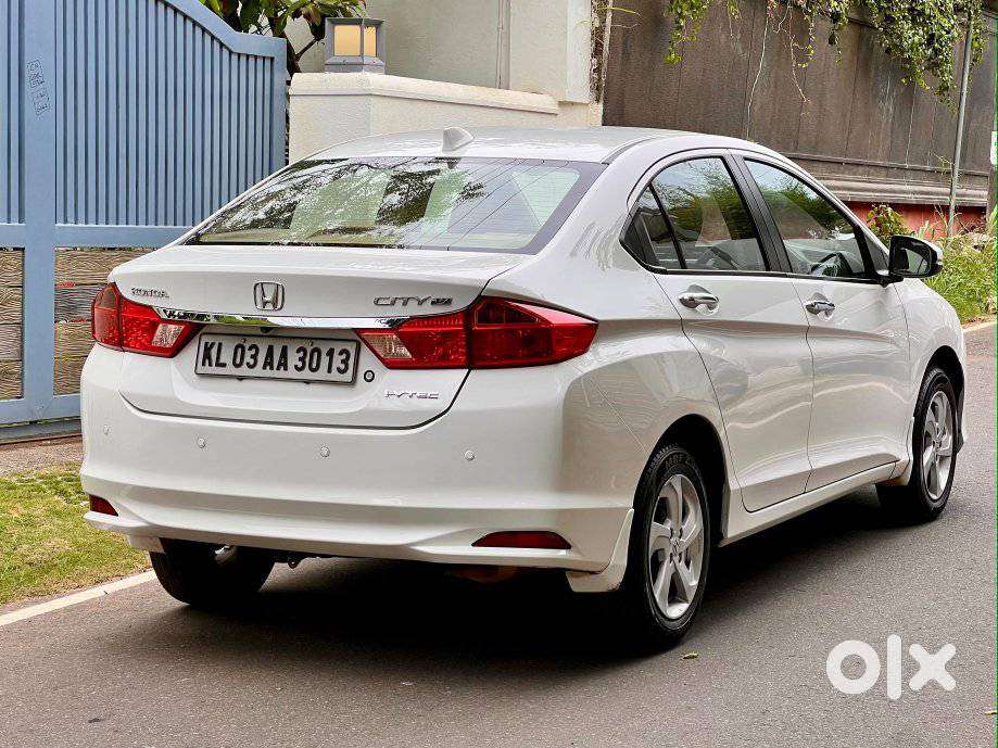 Honda City 1.5 V 4th Gen I-vtec Mt, 2016, Petrol