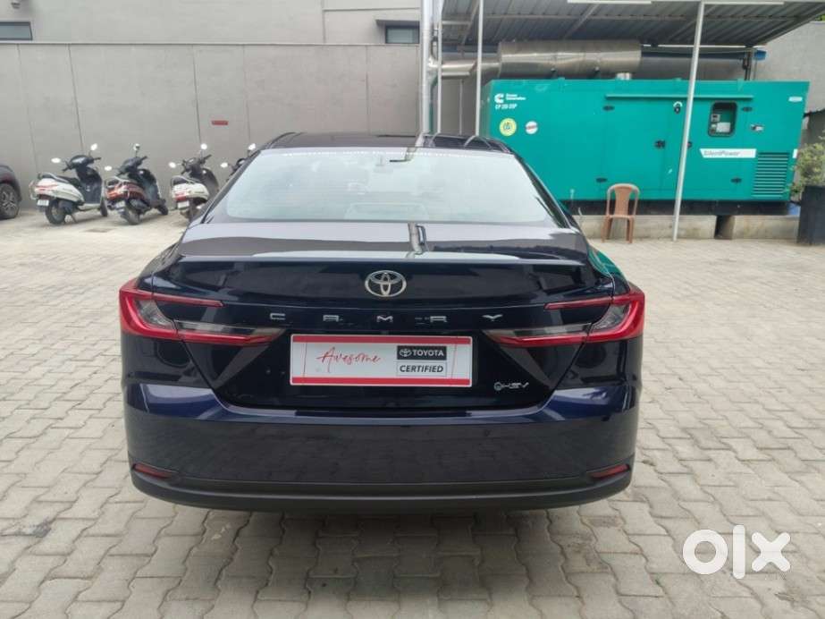 Toyota Camry Hybrid, 2025, Petrol