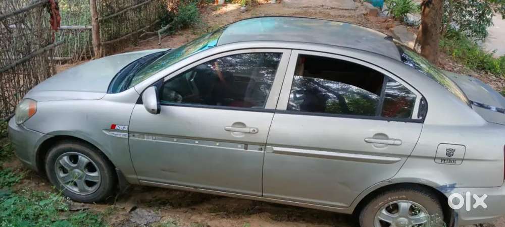 Low Budget போர் Famil Use.hyundai Verna Crdi At 2008