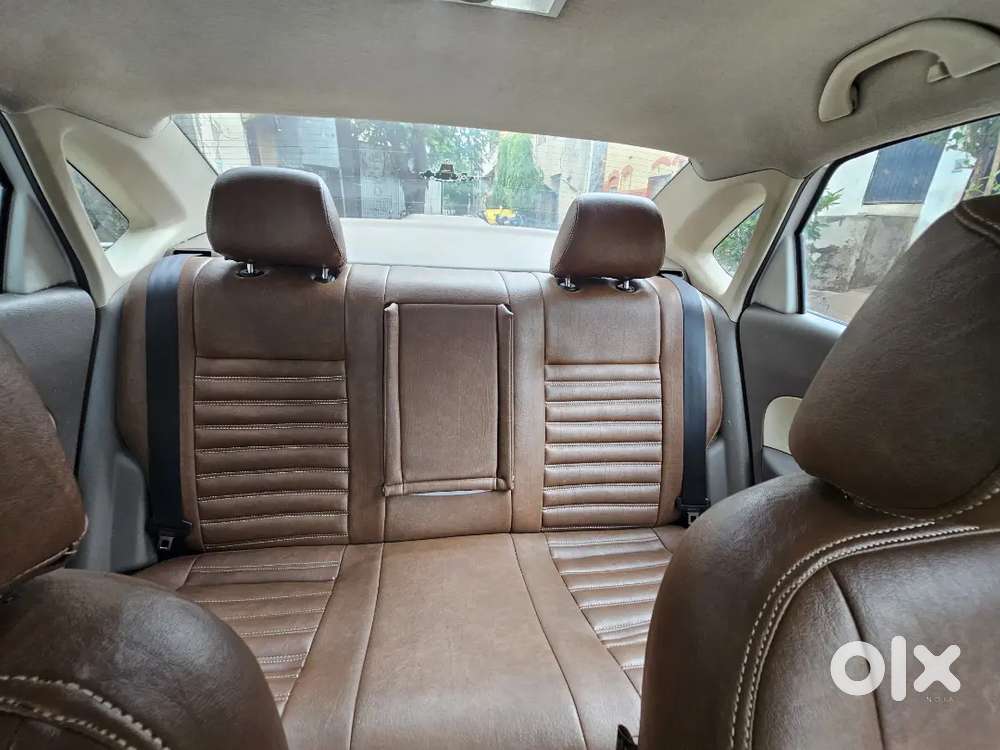 Skoda Rapid Elegance 2011 Tdi