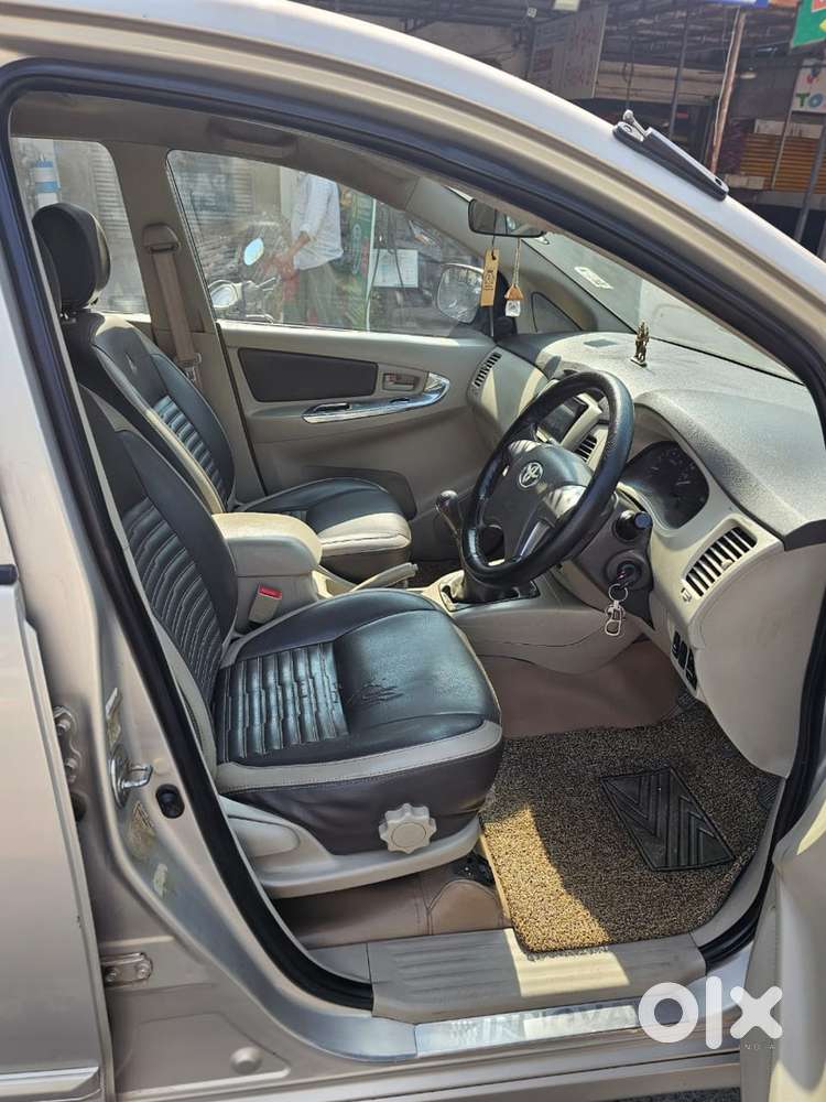Toyota Innova 2014 Diesel Well Maintained