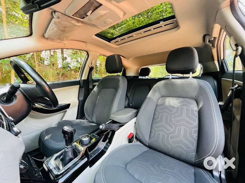 Tata Nexon 1.2 Revotron Xz Plus Dual Tone, 2021, Petrol