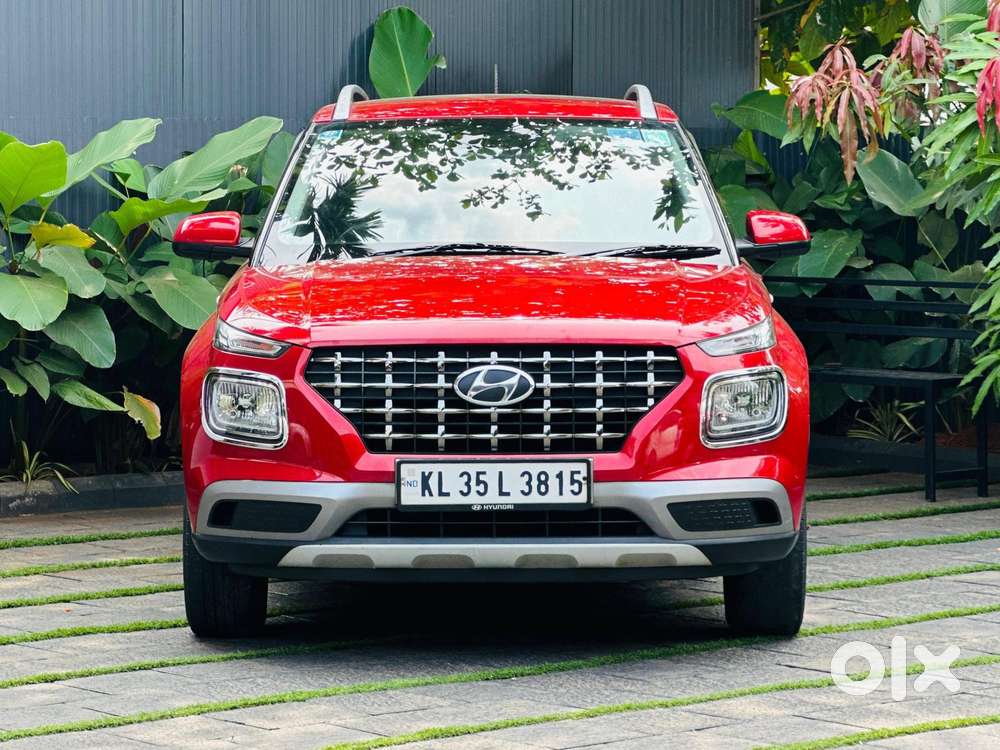 Hyundai Venue 1.2 S (o), 2022, Petrol
