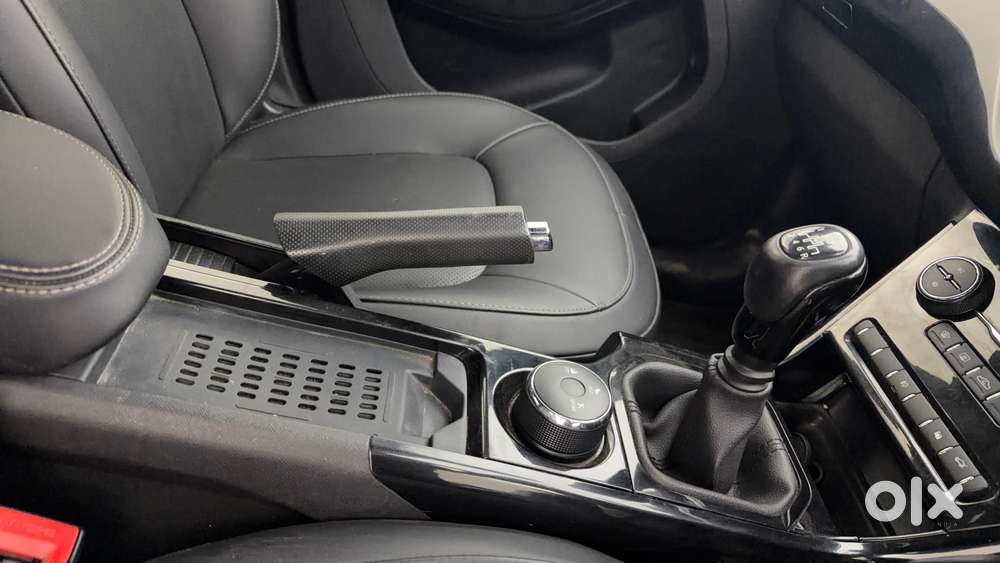 Tata Nexon 1.5 Revotorq Xz Plus (s), 2023, Petrol