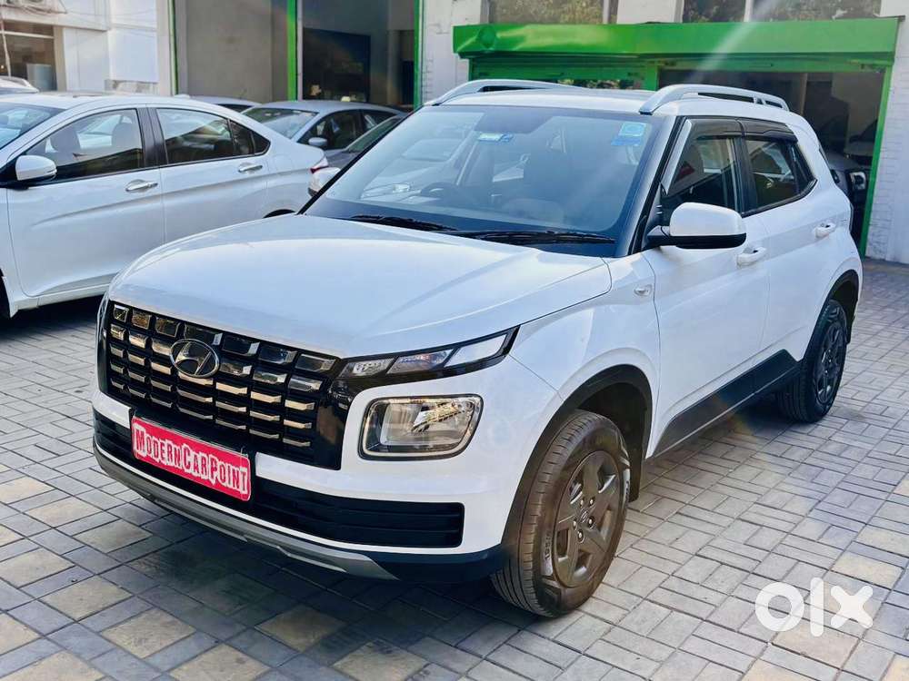 Hyundai Venue S (o) 1.0 Turbo Mt, 2024, Petrol