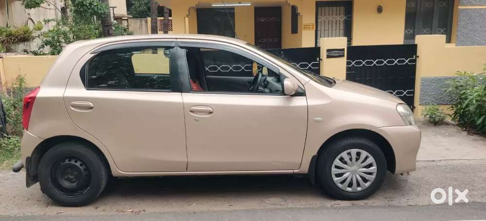 Toyota Etios Liva 2011 Petrol 830000 Km Driven