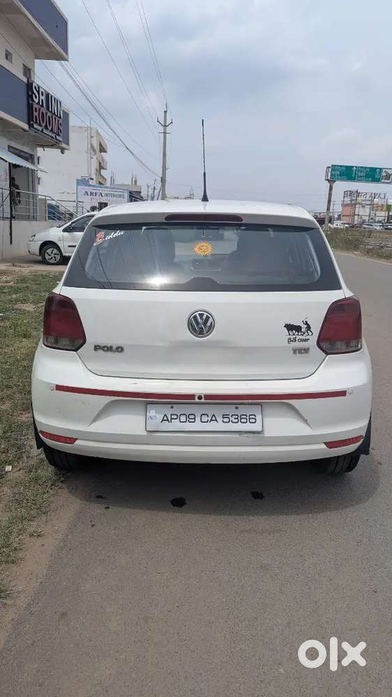 Volkswagen Polo Diesel 2010 All Seal Tyres With Alloy Wheels