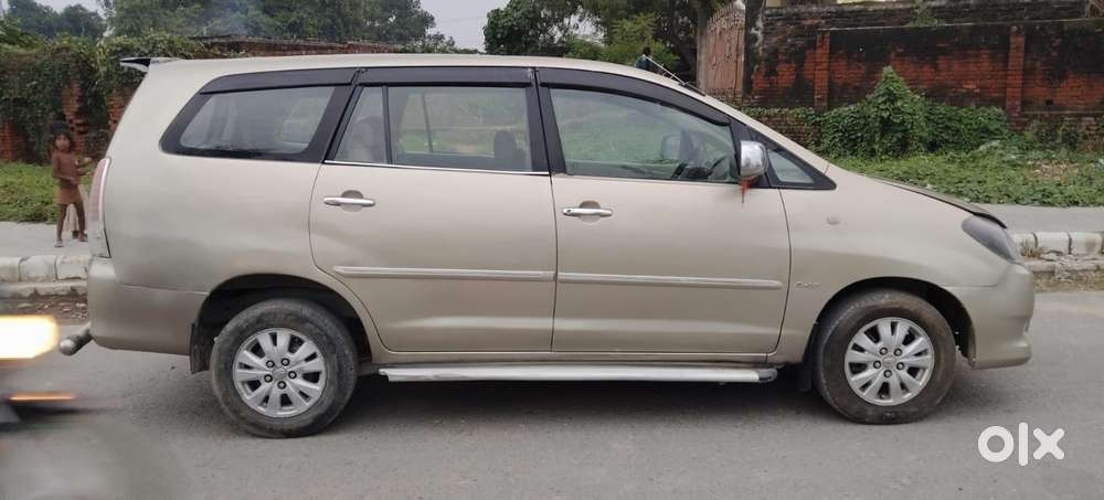Toyota Innova 2.5 Vx 8 Str, 2010, Diesel