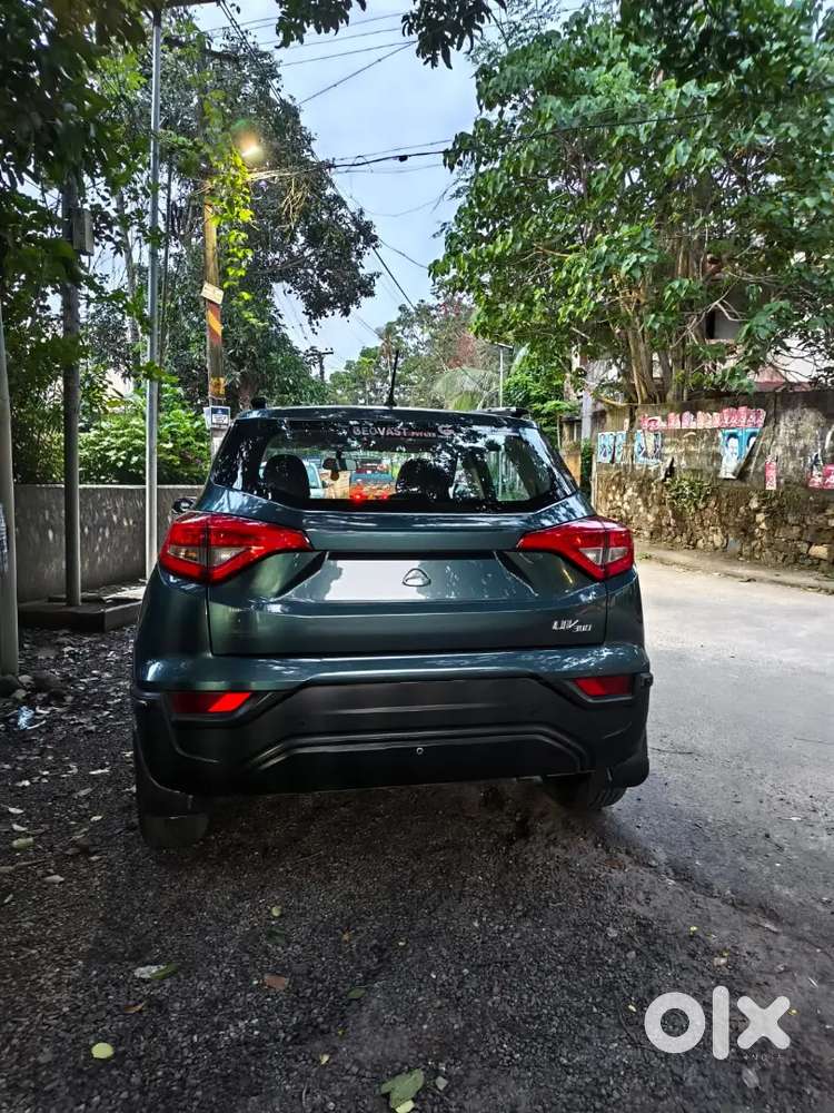 Mahindra Xuv300 Turbosport 2022 Petrol 30000 Km Driven Trivandrum