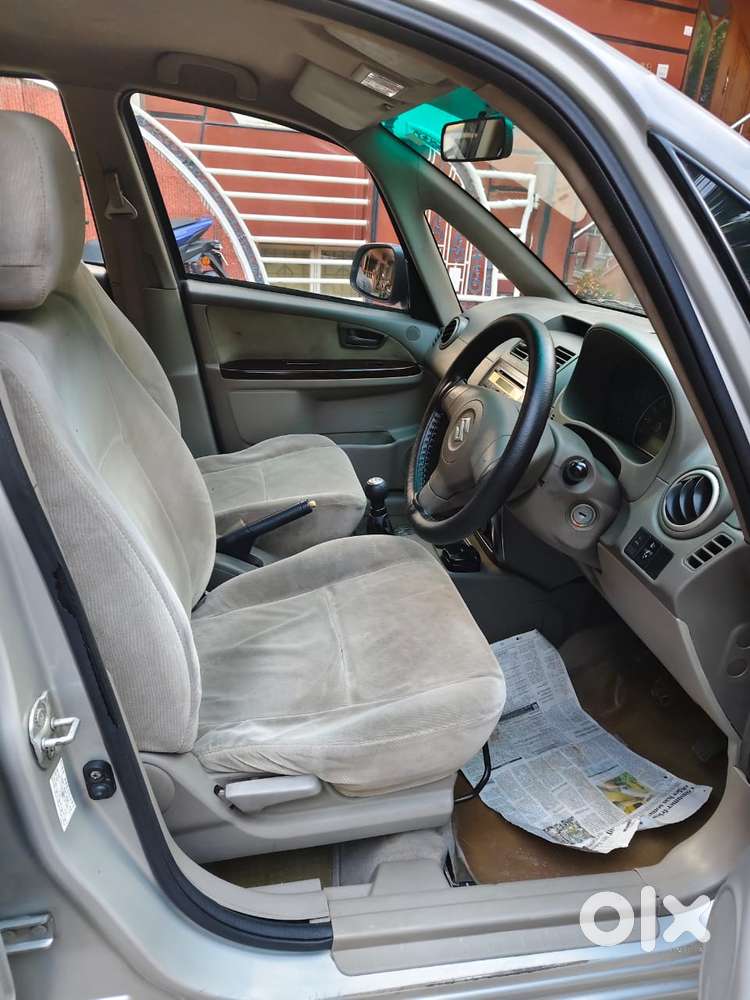 Maruti Suzuki Sx4 Vxi Bsiv, 2010, Petrol