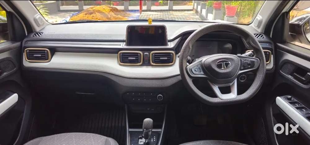 Tata Punch 2024 Petrol 9000 Km Driven