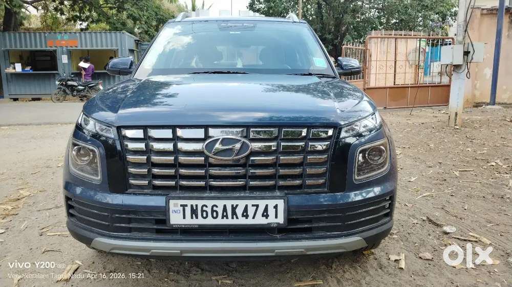 Hyundai Venue Diesel Sx Manual / Year - 2022 / 1st Owner / Km 30500