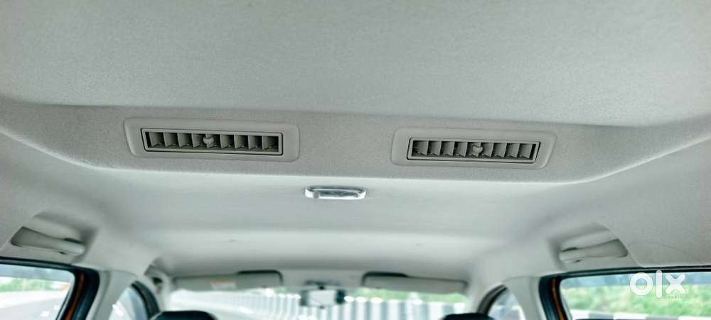 Renault Triber Rxt, 2022, Petrol