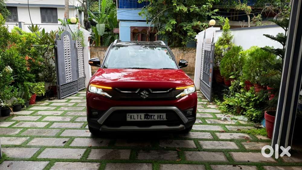 2022 Maruti Brezza Zxi Smart Hybrid Manual  Single Owner  44k Km