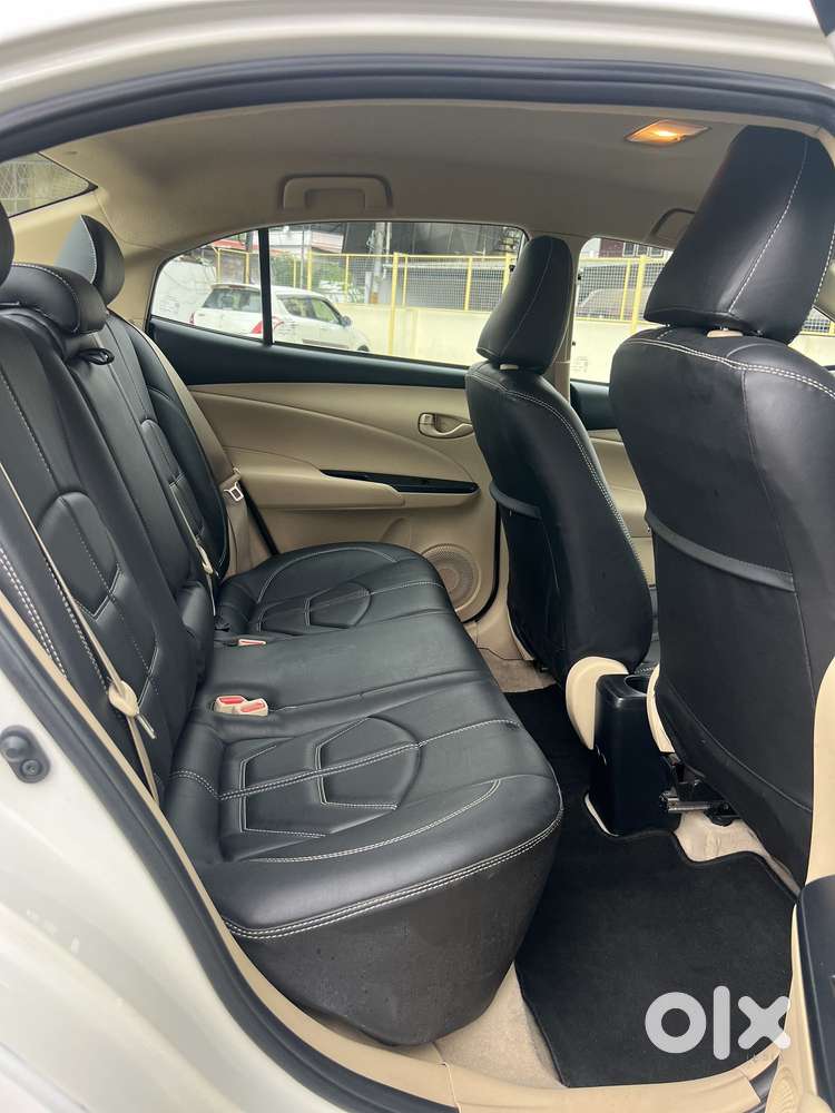 Toyota Yaris Ativ J, 2021, Petrol