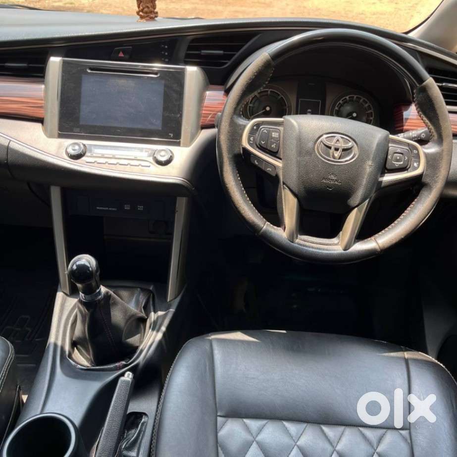 Toyota Innova Crysta Touring Sport 2.4 Mt, 2017, Diesel